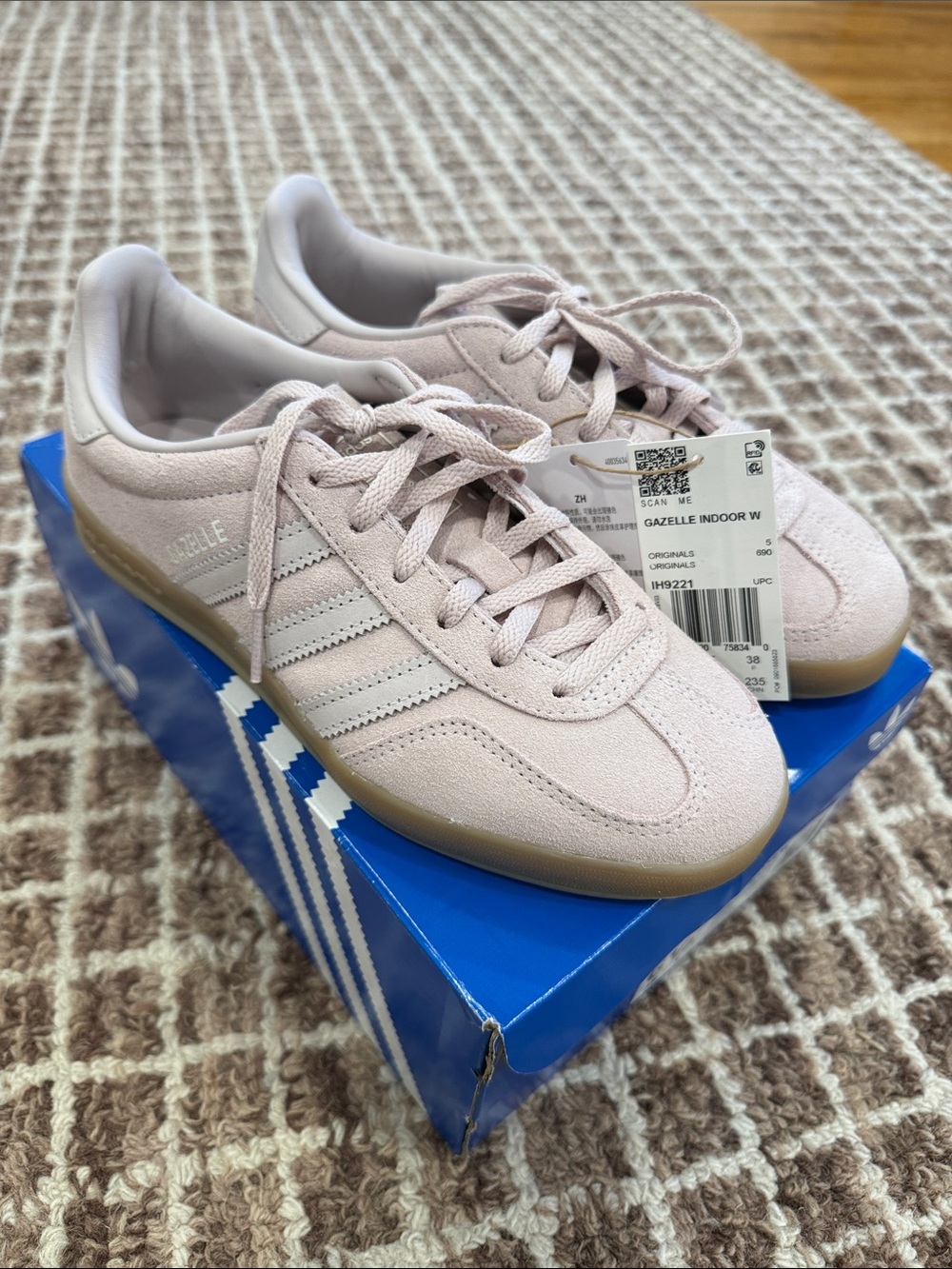 NWT adidas Gazelle Indoor Women’s Sneakers - Baby Pink Suede, size 6.5